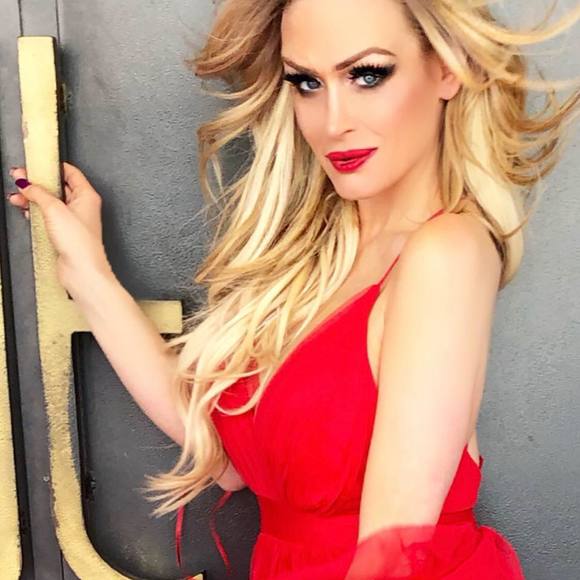 Meet your Posher, Krystal - Picture 1 of 1